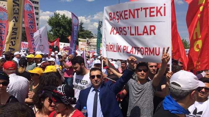 BAŞKENT'TE Kİ KARSLILAR BİRLİK PLATFORMU, 1 MAYIS’TA EMEKÇİLERE DESTEK İÇİN ALANLARDA İDİ