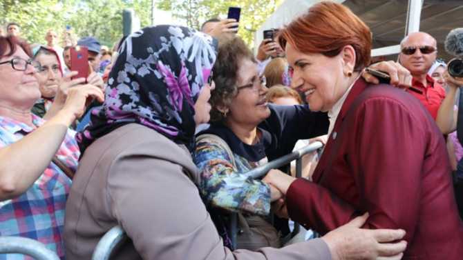 Meral Akşener, Ekrem İmamoğlu'na 